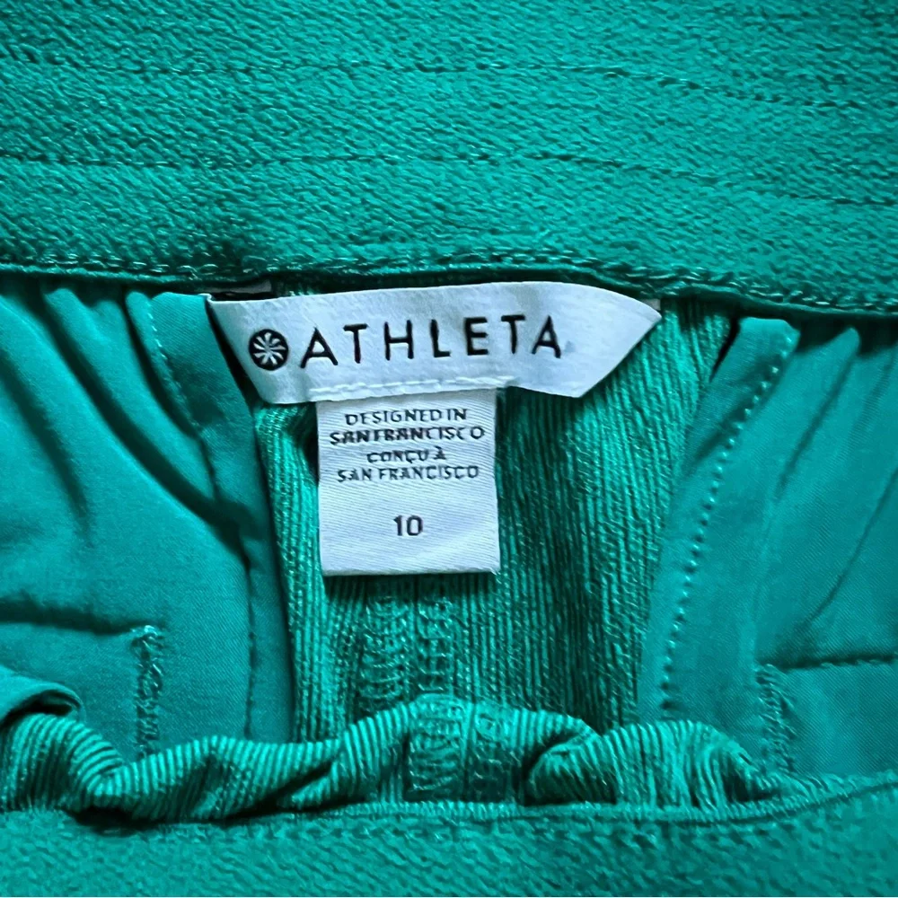 NWT Athleta Echo Short Athletic Stretchy Workout Running‎ Gym Sporty Size 10